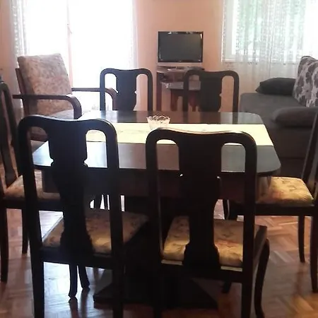 Rose Garden Apartment Bovec * بوويتش
